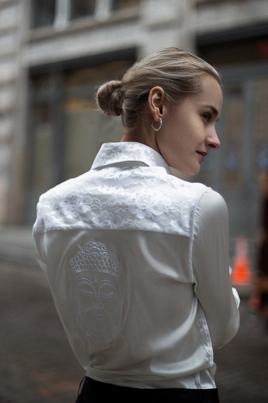 Ears of Buddha - Ava - White Silk